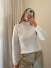 Load image into Gallery viewer, Vintage Knit Mockneck
