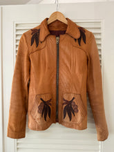 Load image into Gallery viewer, Vintage East West Musical Instruments Bayou Jacket
