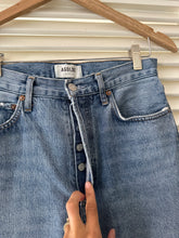 Load image into Gallery viewer, Agolde Jeans
