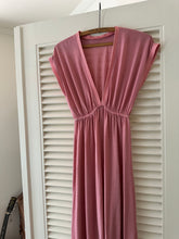 Load image into Gallery viewer, Vintage Pink Maxi
