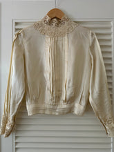 Load image into Gallery viewer, Vintage Silk Blouse
